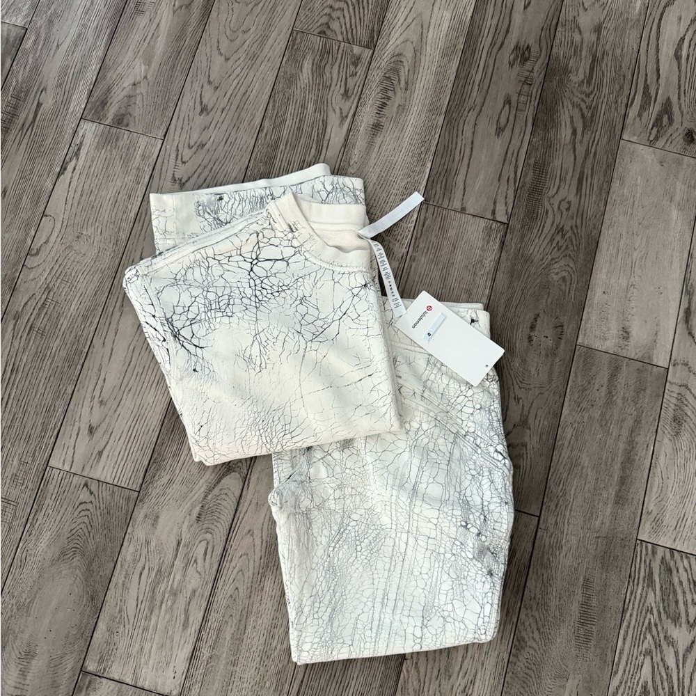 Lululemon jogger set